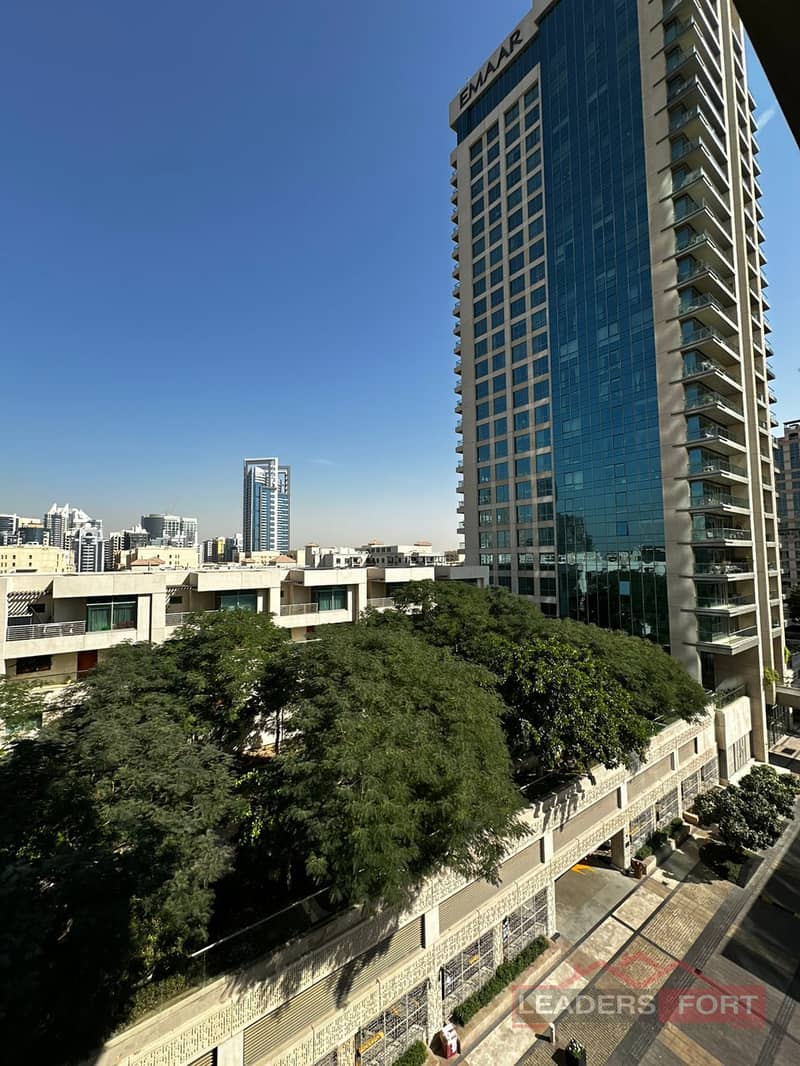 Kitchen Upgraded | Prime Location | Vacant - Image 11