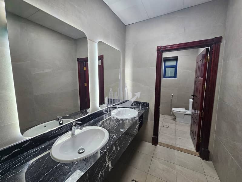 Beautiful 4 BR villa Maids in Warqa - Image 16