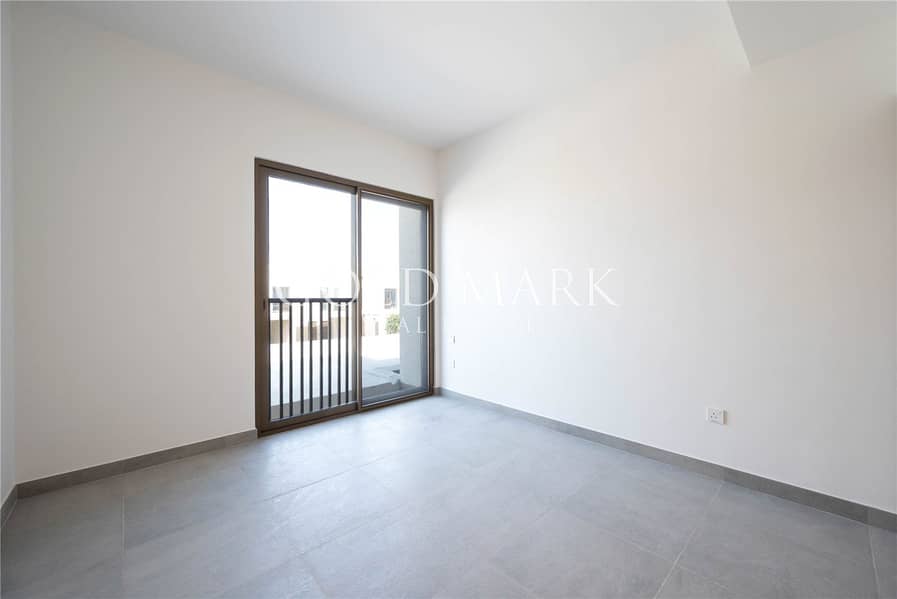 Biggest Plot I Close to Pool I Single Row Villa - Image 11