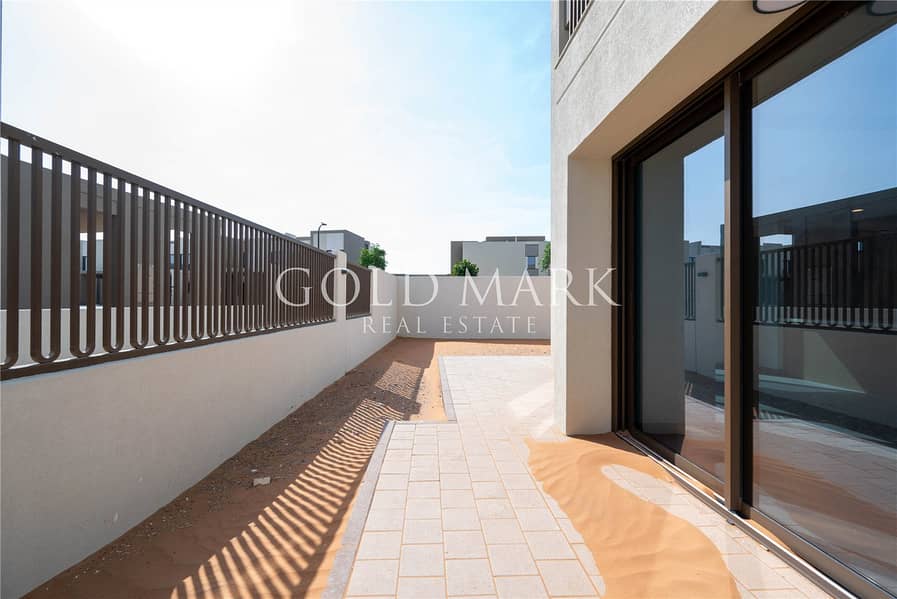 Biggest Plot I Close to Pool I Single Row Villa - Image 19