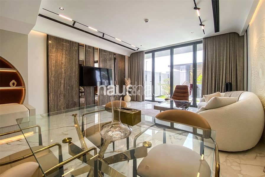 Fully Upgraded | Vacant | Single Row | High Level