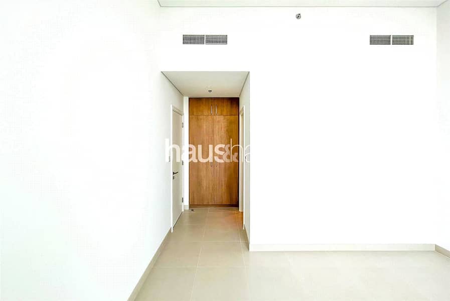 Large Terrace | Rare | Full Sea and Burj View - Image 10