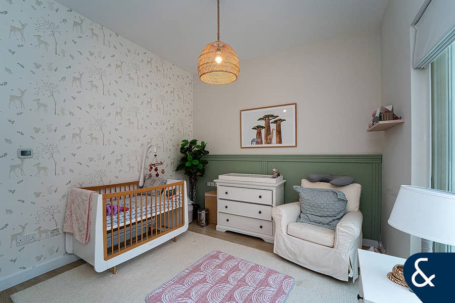 Extended | Upgraded | 4 Bed + Maids | Corner - Image 17