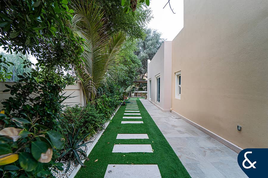 Extended | Upgraded | 4 Bed + Maids | Corner - Image 23