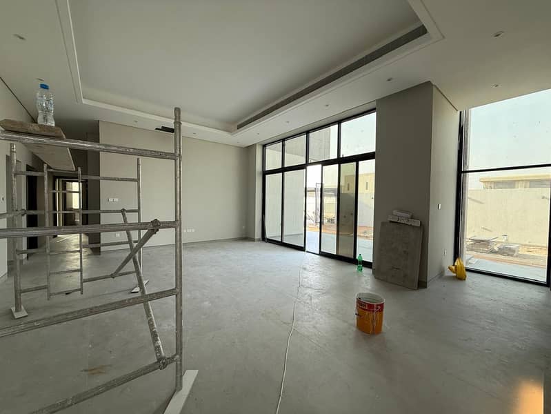 Modern | 5 Master BR Villa | Garden Area - Image 8