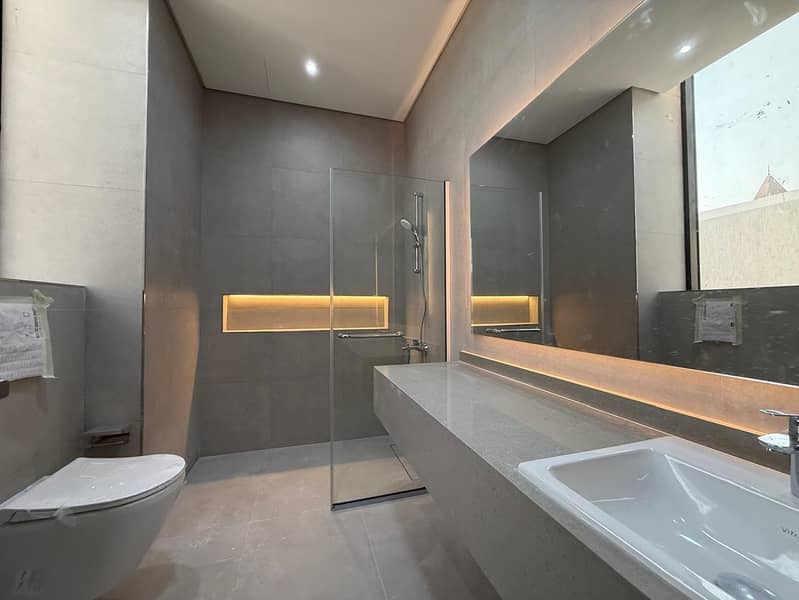 Modern | 5 Master BR Villa | Garden Area - Image 21