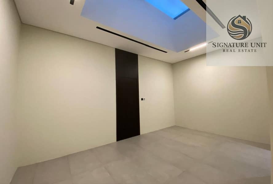 Brand New | 5BR+Maid | Prime Location - Image 16