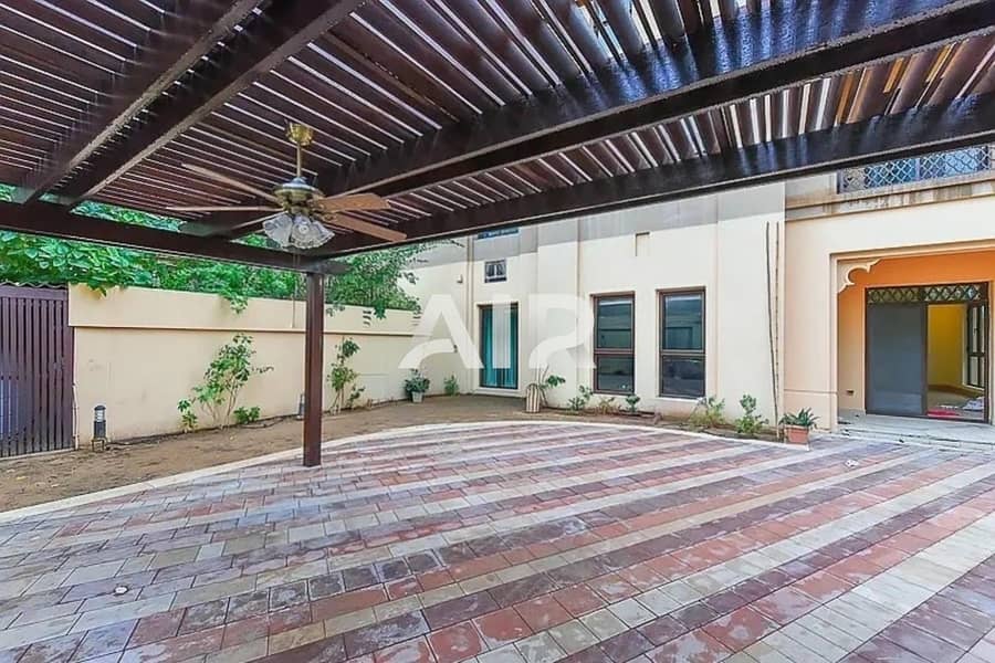 Garden | Burj Khalifa view | Big Layout - Image 11