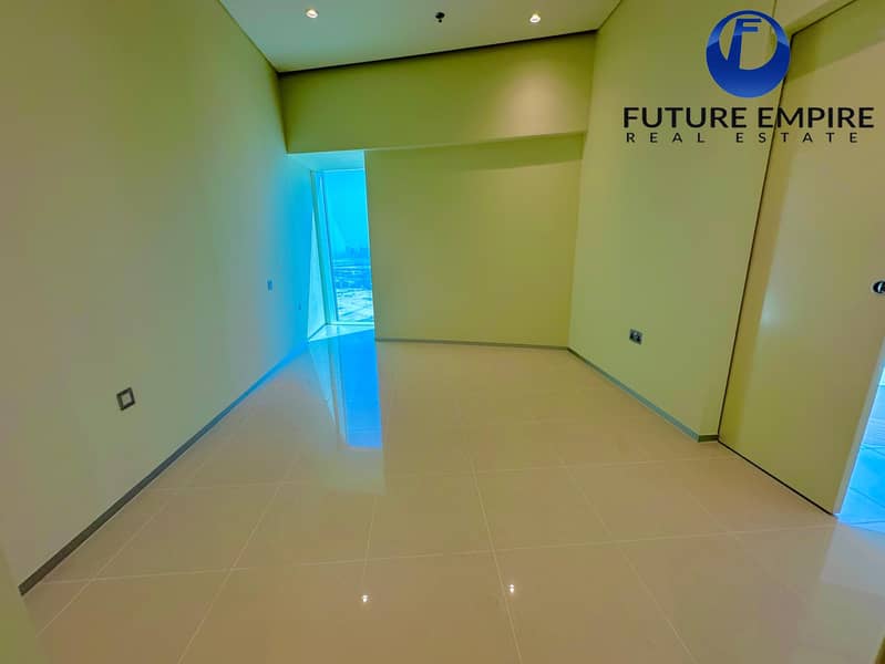 Chiller Free | Luxurious 3BHK | SZR View | Book Now - Image 13