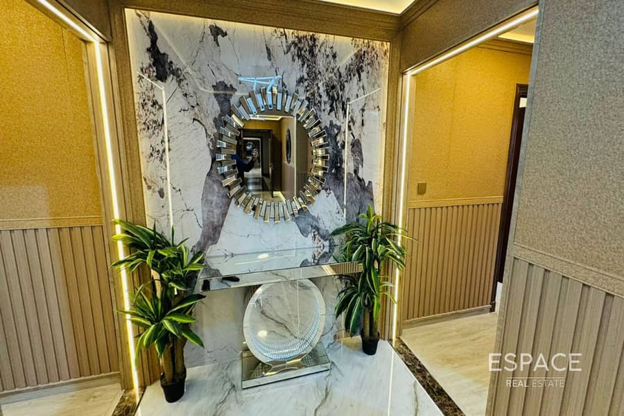 Luxury Penthouse | Upgraded | Panoramic Sea and Palm View - Image 11