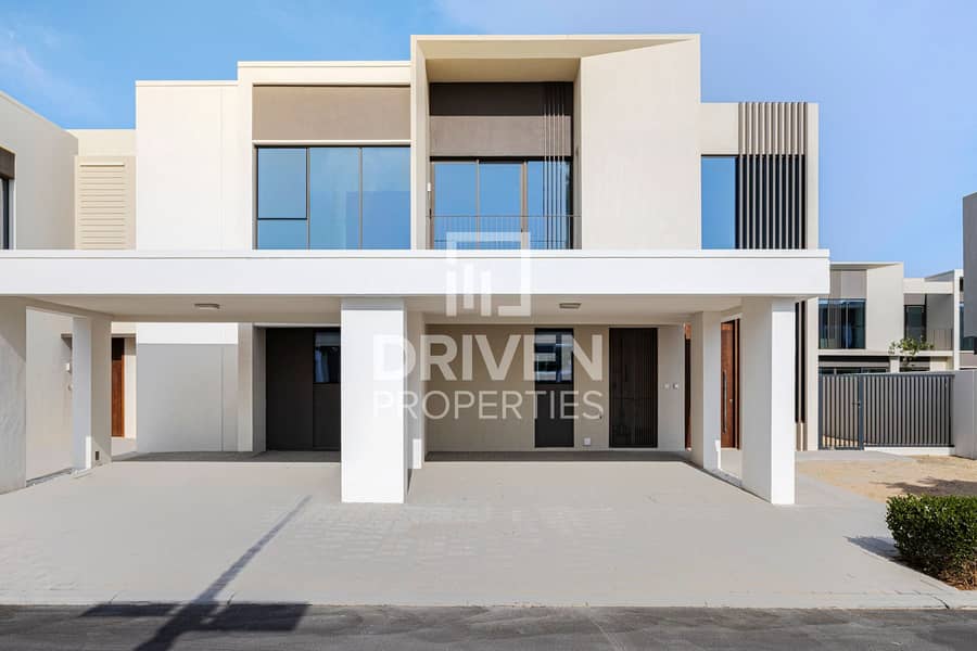 Vacant | Corner and Brand New Villa | Near to Park