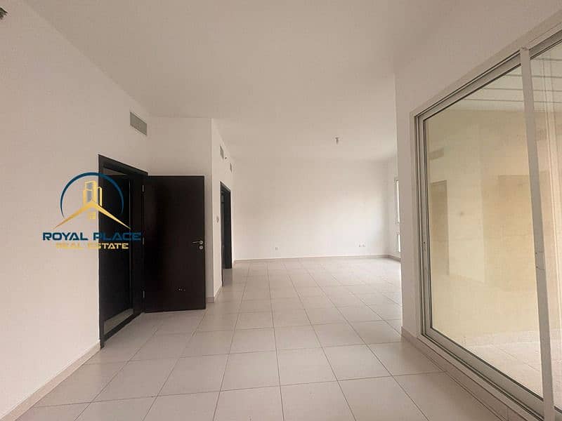 Marina View | Spacious Layout | Chiller Free