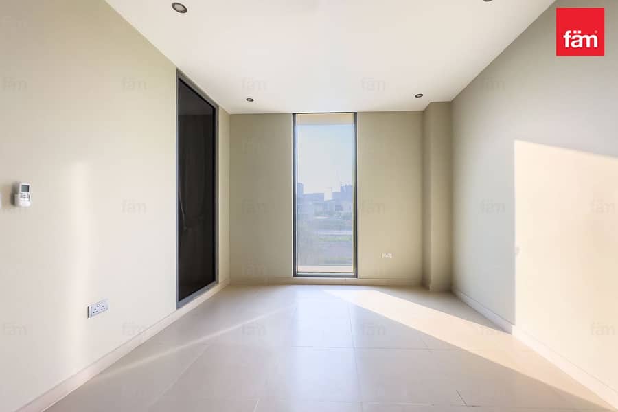 Single Row | Fully Extended | Upgraded | Vacant - Image 15