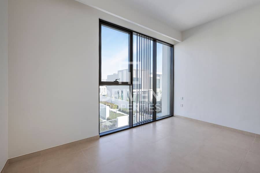 Vacant | Corner and Brand New Villa | Near to Park