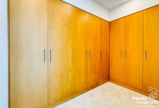 Easy to View | End Unit | Motivated Seller - Image 6