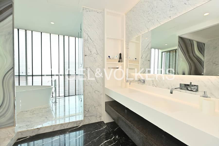 Full Floor Penthouse | Beach | 360° Views | Luxury - Image 24