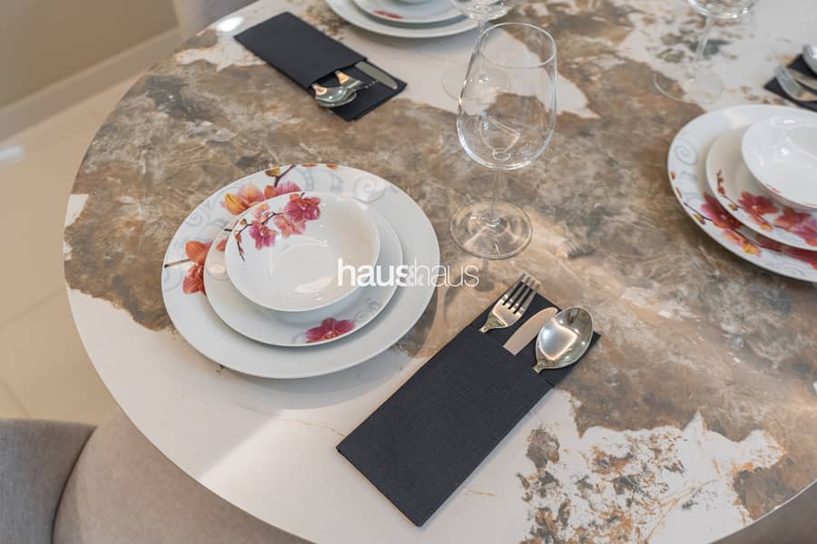 Luxurious | Burj Khalifa View | Hotel Facilities - Image 8