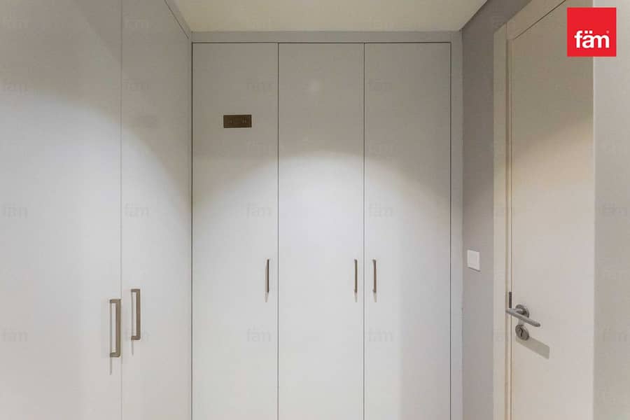 Corner Unit l Golf View l High Floor - Image 12