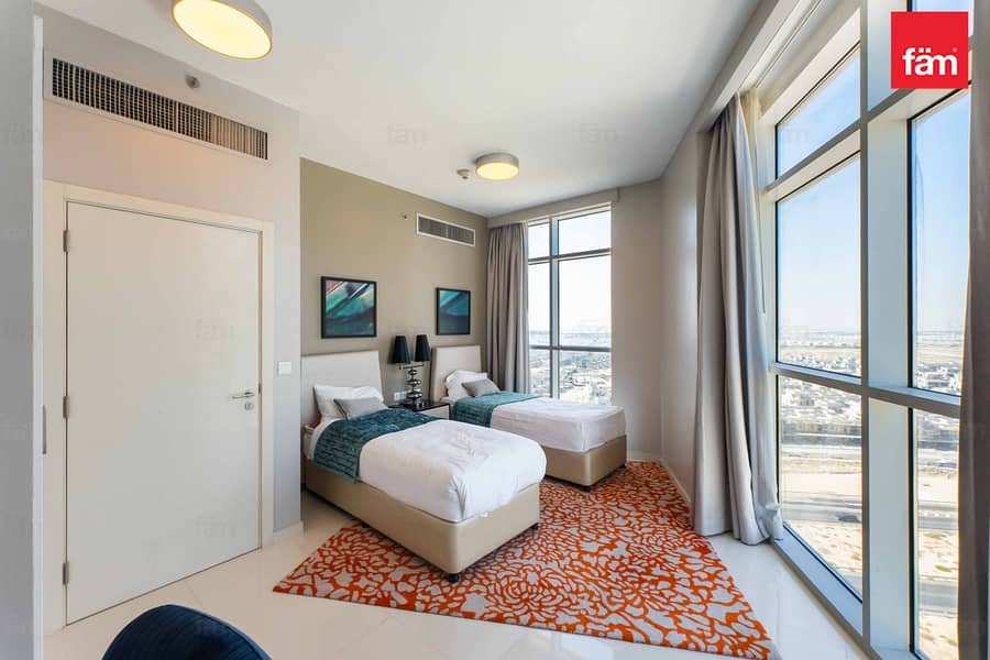 Corner Unit l Golf View l High Floor - Image 19