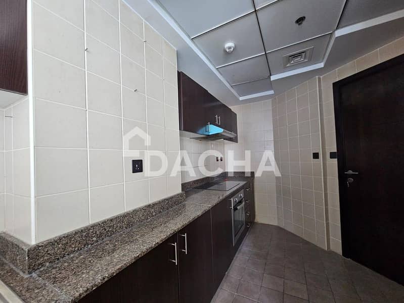 Fully Upgraded | Unfurnished | Mid Floor | Vacant - Image 11