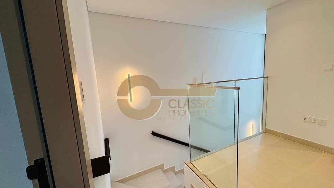 MODERN 3 BEDROOM TOWNHOUSE | UPGRADED | BRAND NEW - Image 7