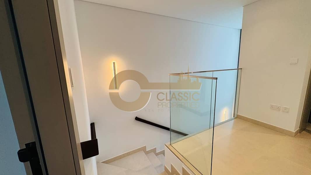 MODERN 3 BEDROOM TOWNHOUSE | UPGRADED | BRAND NEW - Image 8