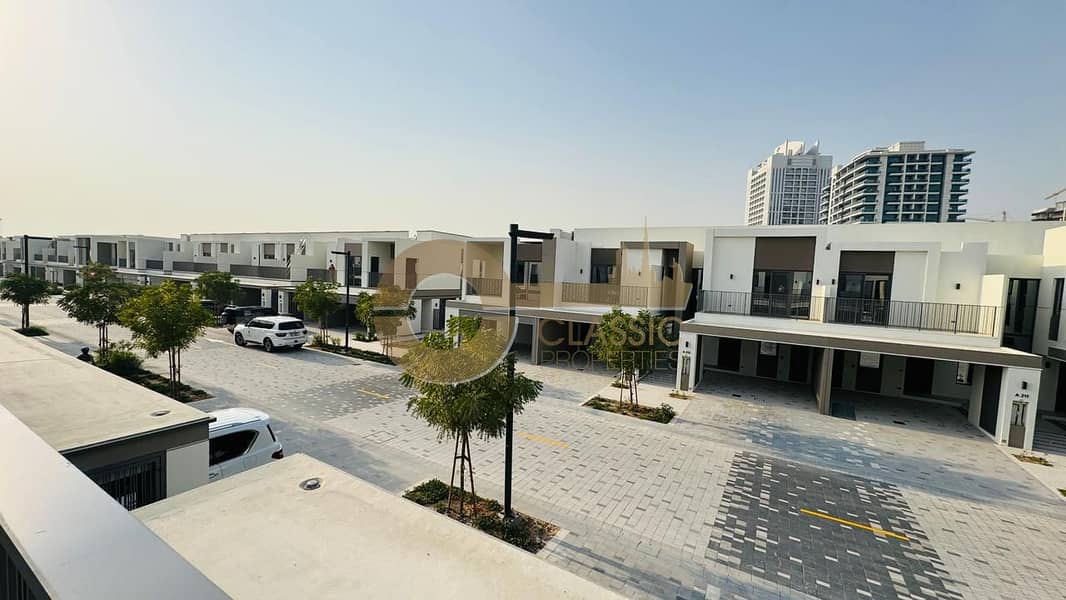 MODERN 3 BEDROOM TOWNHOUSE | UPGRADED | BRAND NEW - Image 20