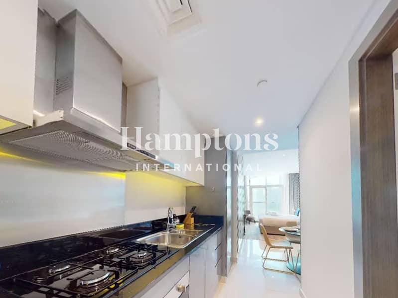 Burj Khalifa View | Furnished | Prime Location - Image 10