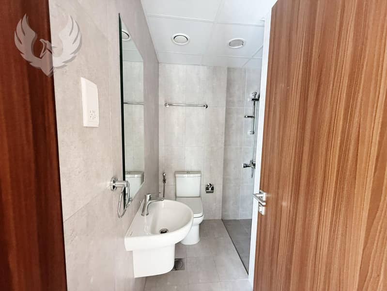 Big Plot | Vacant | Single Row - Image 9