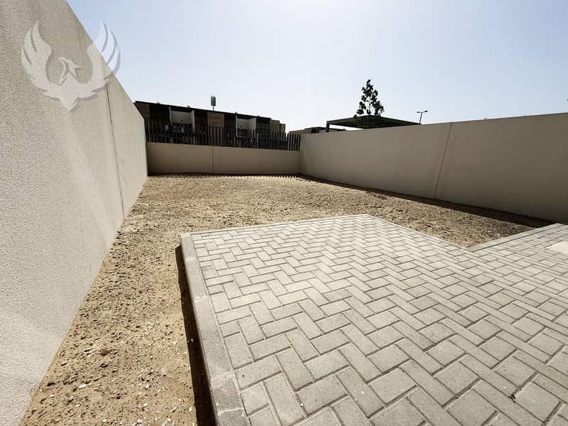 Big Plot | Vacant | Single Row - Image 15