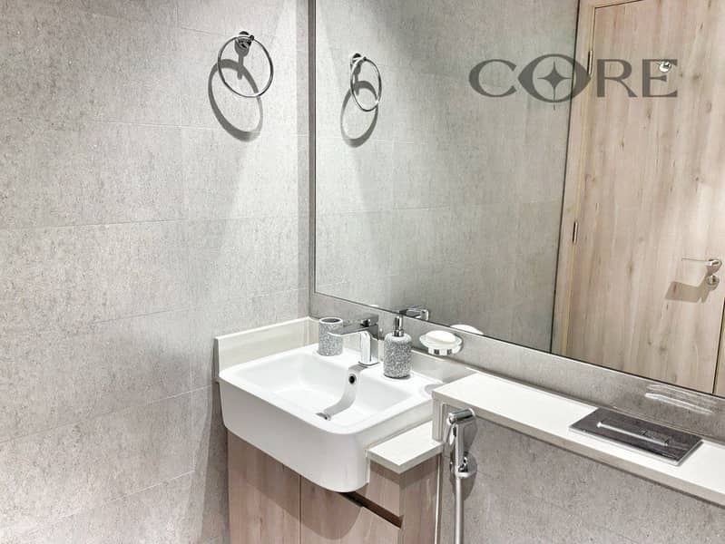 FURNISHED | DOWNTOWN SKYLINE AND FUTURE PARK VIEW - Image 8