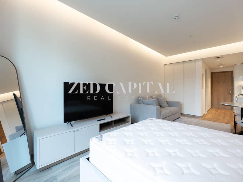 Iconic Burj Khalifa Views | Prime Area | Top Area