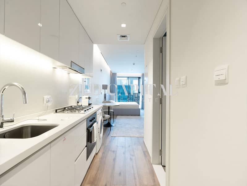 Iconic Burj Khalifa Views | Prime Area | Top Area - Image 10