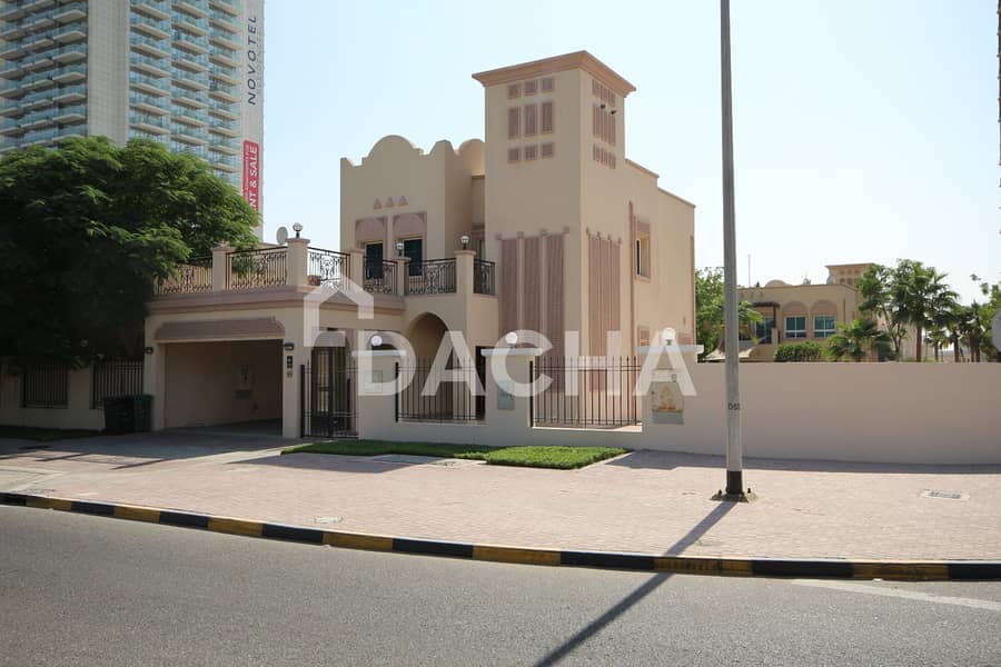 Vacant | Huge Corner Plot | Pristine Home