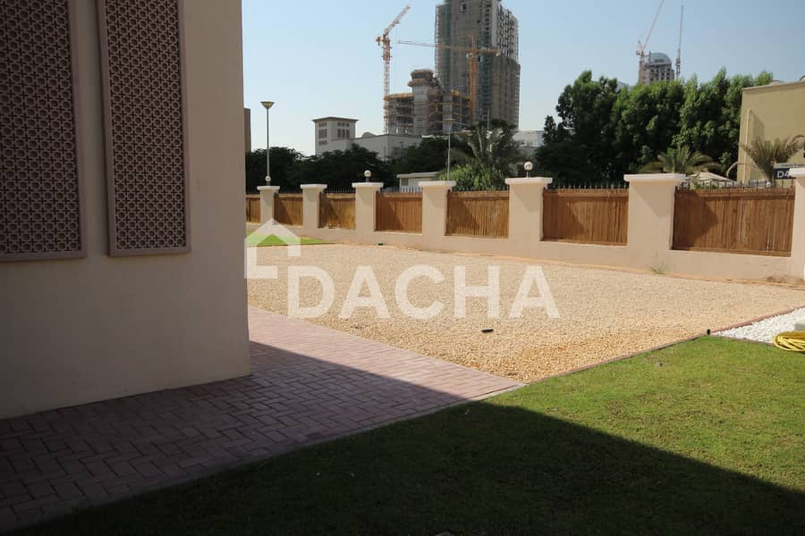 Vacant | Huge Corner Plot | Pristine Home - Image 27