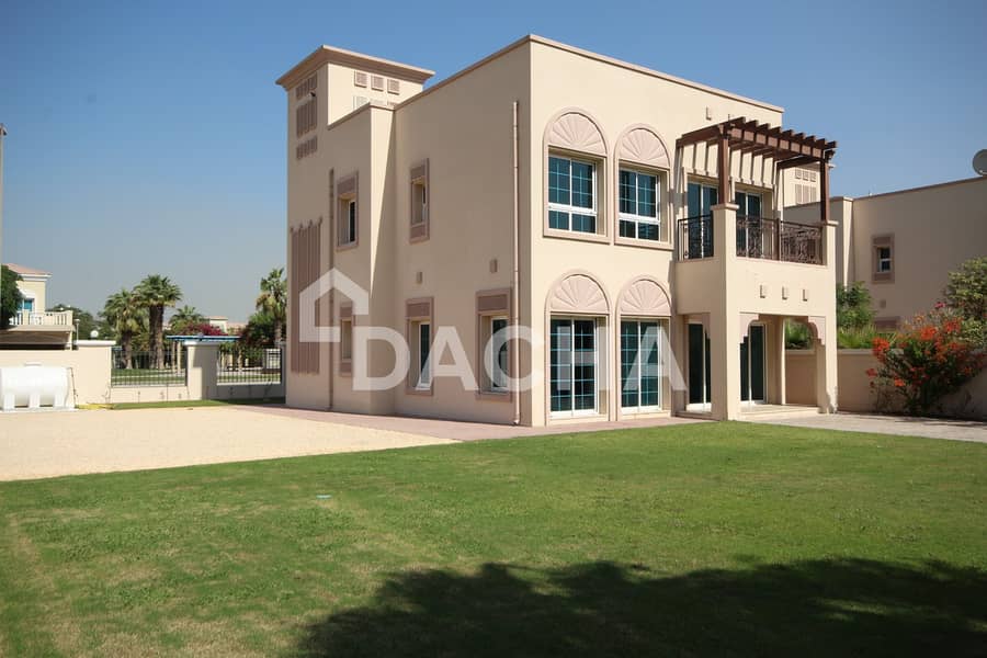 Vacant | Huge Corner Plot | Pristine Home - Image 30