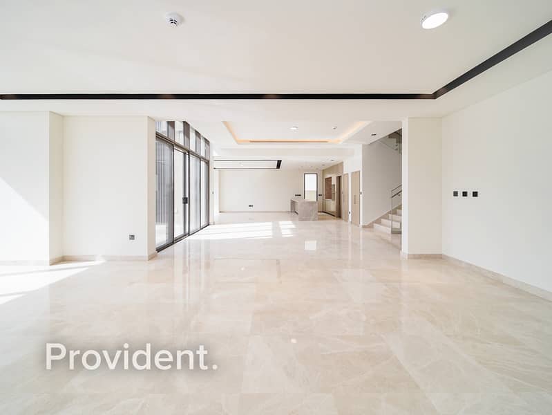 Large Layout | Vacant | Close To Amenities - Image 11