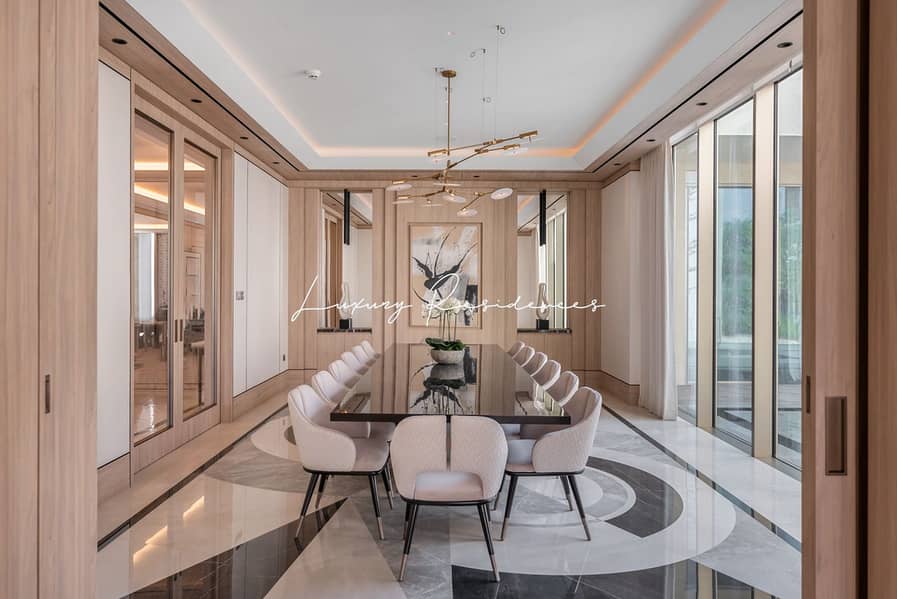 **Elegant Ultra Luxury Turnkey Mansion**