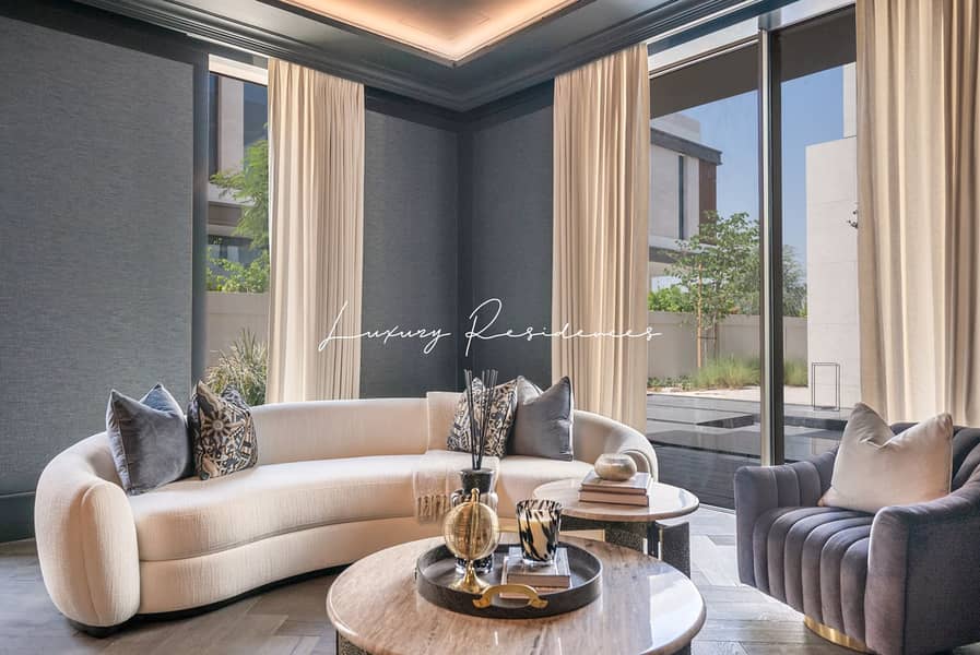 **Elegant Ultra Luxury Turnkey Mansion** - Image 12