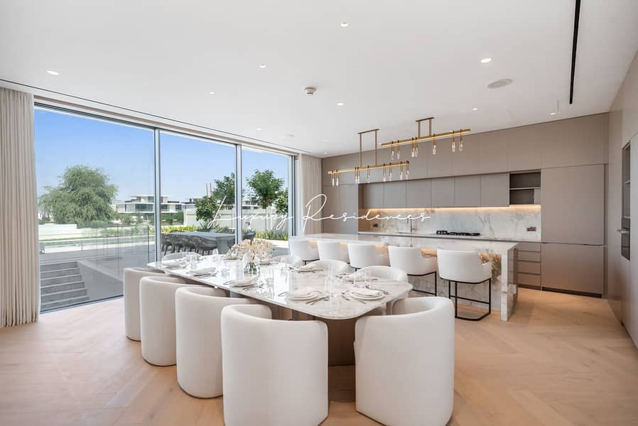 **Elegant Ultra Luxury Turnkey Mansion** - Image 14