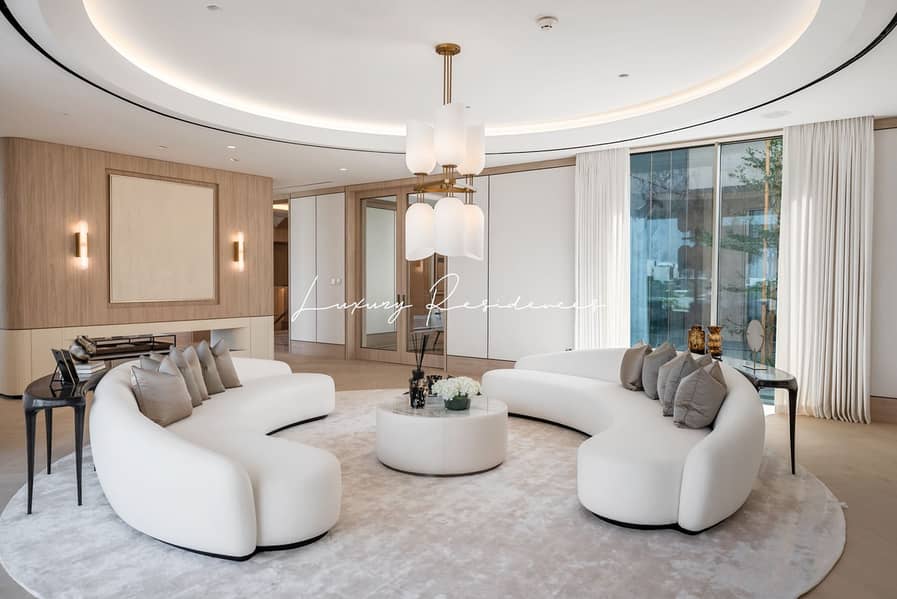 **Elegant Ultra Luxury Turnkey Mansion** - Image 16