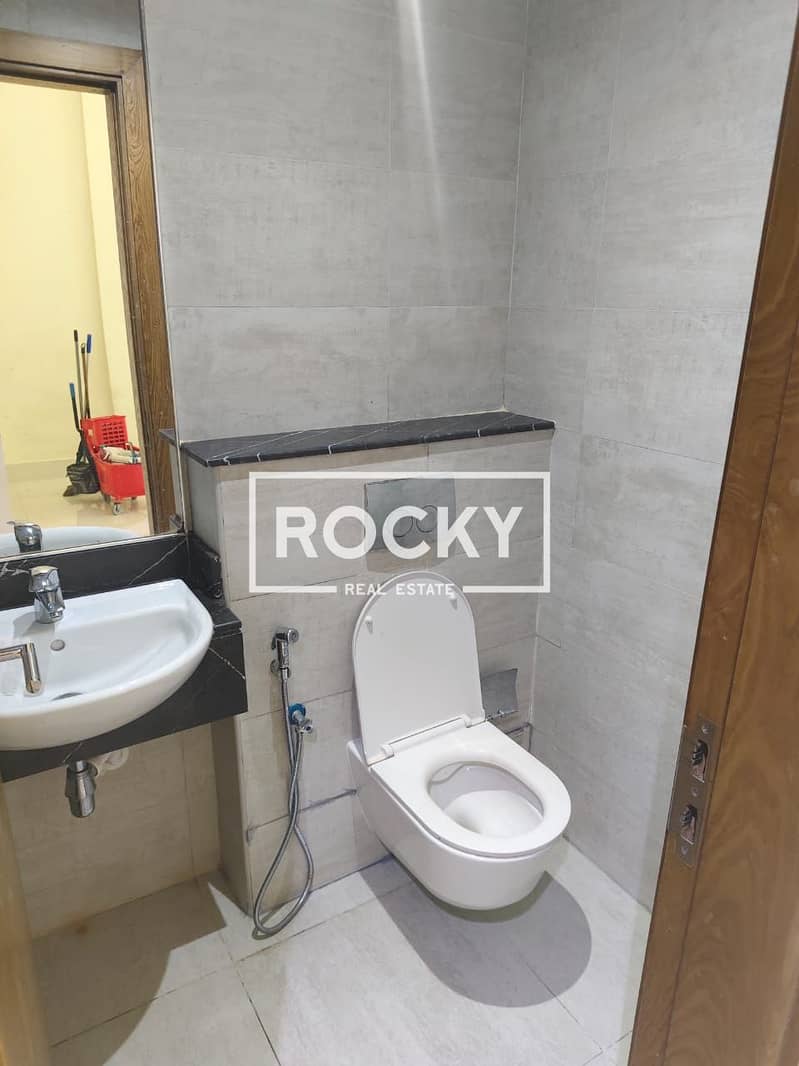 1 B/R in Warqa - Image 10