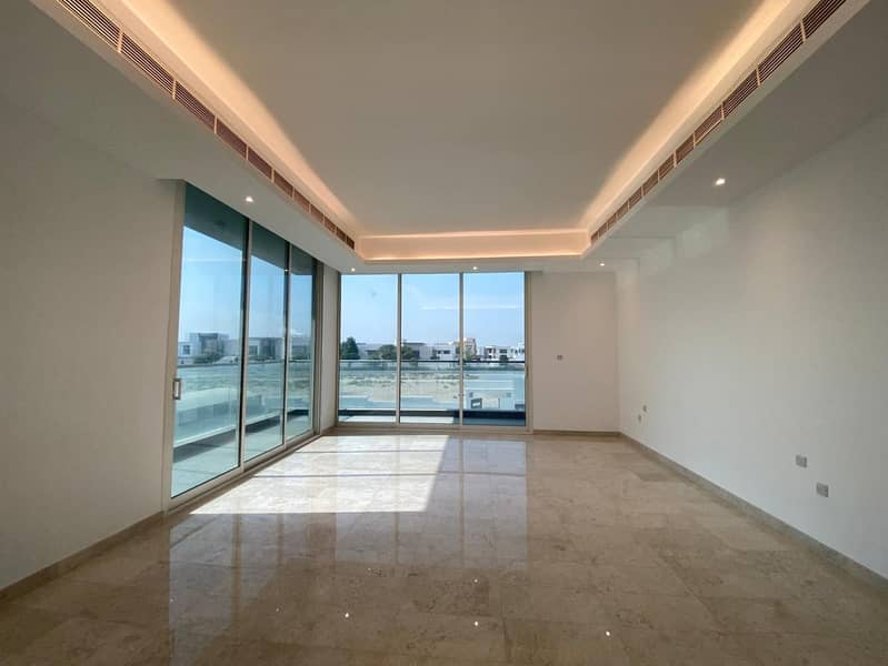 6-BR plus Maids |Garden | Ready To Move