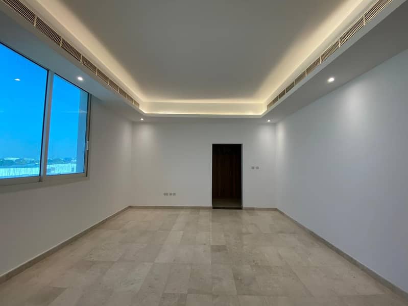 6-BR plus Maids |Garden | Ready To Move - Image 9