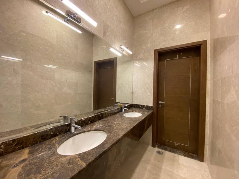 6-BR plus Maids |Garden | Ready To Move - Image 15