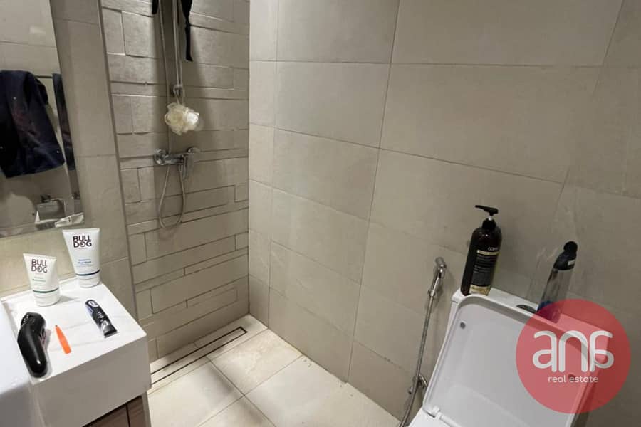 VACANT | CHILLER FREE | PRIME LOCATION - Image 9