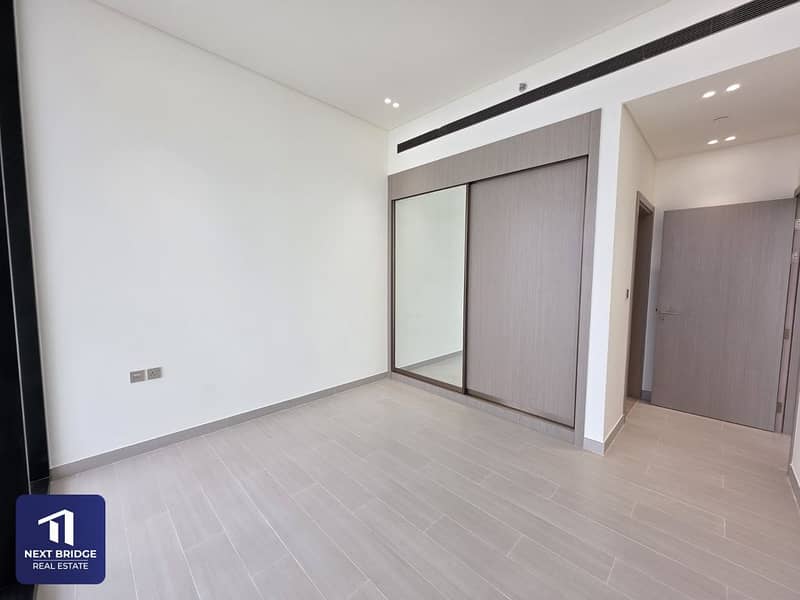 Private POOL | High Floor | Spacious - Image 9