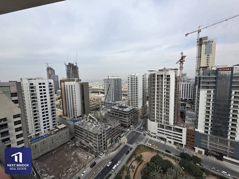 Private POOL | High Floor | Spacious - Image 16