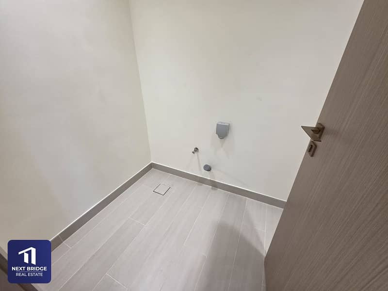 Private POOL | High Floor | Spacious - Image 13