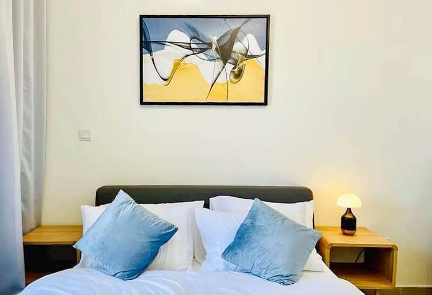 Fully Furnished | Chiller Free | Ready To Move - Image 6